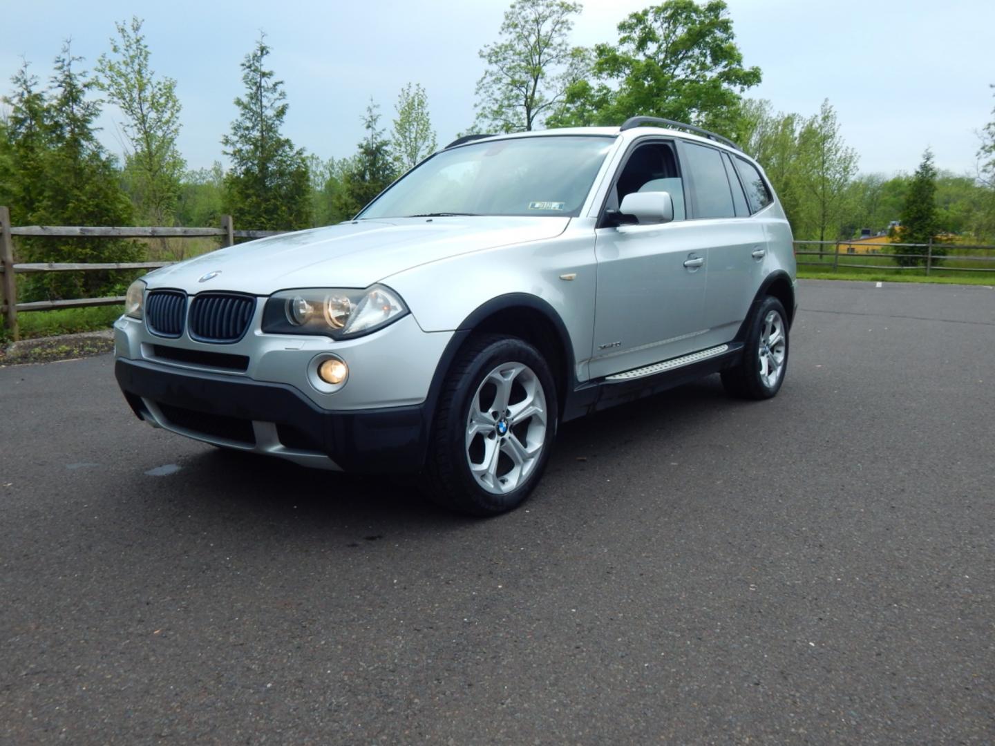 2009 Silver /Black Leather BMW X3 (WBXPC93499W) with an 3.0L 6 Cylinder engine, Automatic transmission, located at 6528 Lower York Road, New Hope, PA, 18938, (215) 862-9555, 40.358707, -74.977882 - Here we have a 2009 BMW X3 with a 3.0L 6 cylinder putting power to all four wheels via an automatic transmission. Options include: black leather, keyless entry, tilt steering wheel, cruise control, dual power seats, power windows/locks/mirrors, AM/FM/CD radio, 18 inch alloy wheels, power moonroof, r - Photo#0